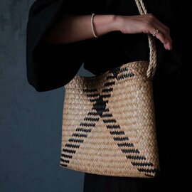 水草フラット ショルダーバッグ BLACK X 【宅急便100サイズ】