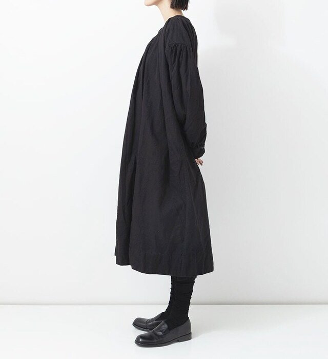 color : SUMIKURO , model : 162cm