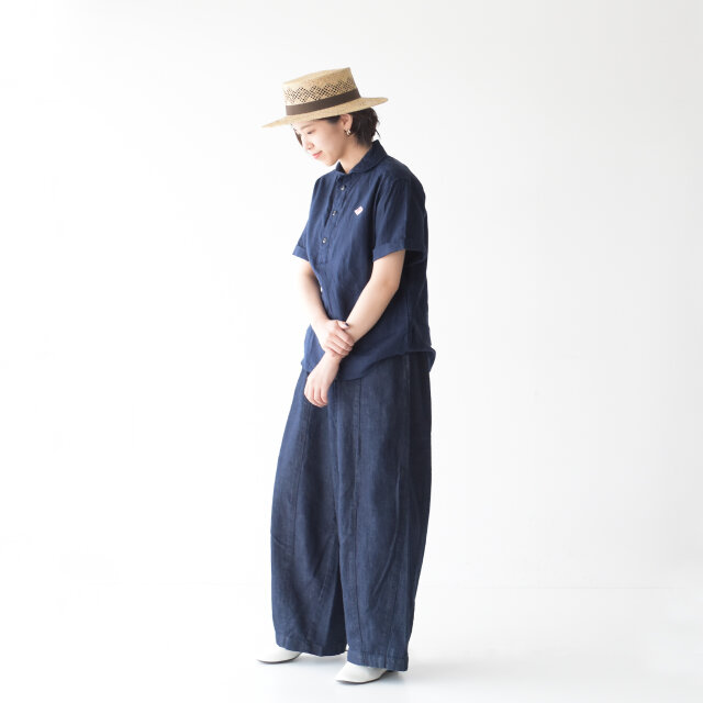 モデル:157cm / 47kg
color : navy / size : 34 (S)