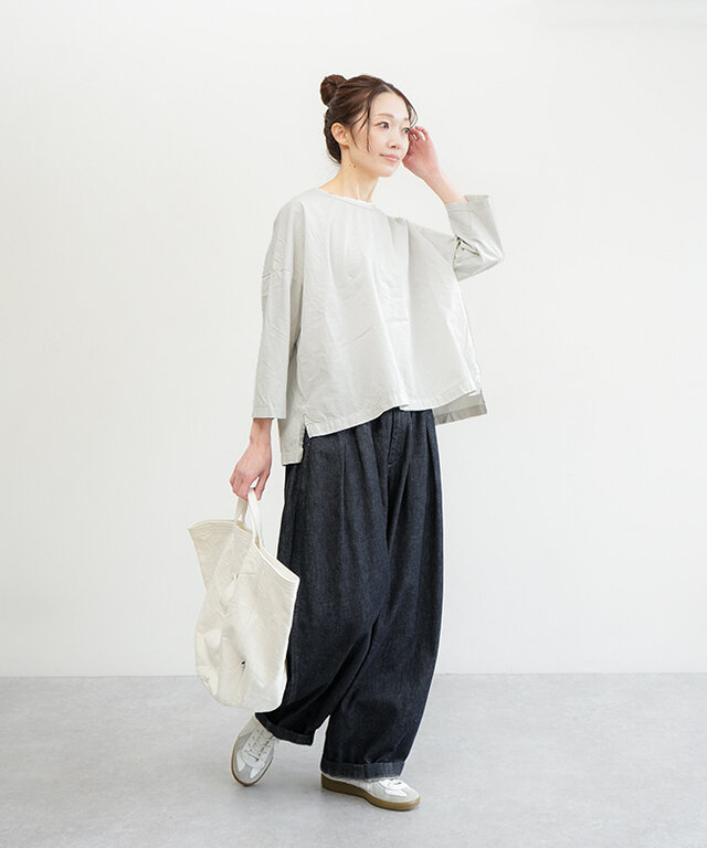 着用カラー:03 パウダーグレー/着用サイズ:one size