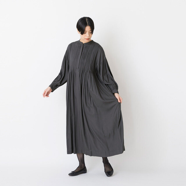 モデル168cm 着用カラー:チャコールグレー