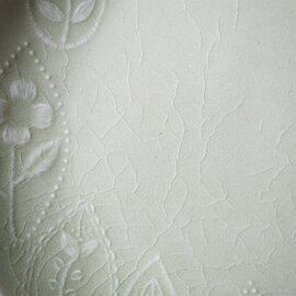 よしざわ窯｜き９５　　ペールグリーン 花の雨粒の小皿
