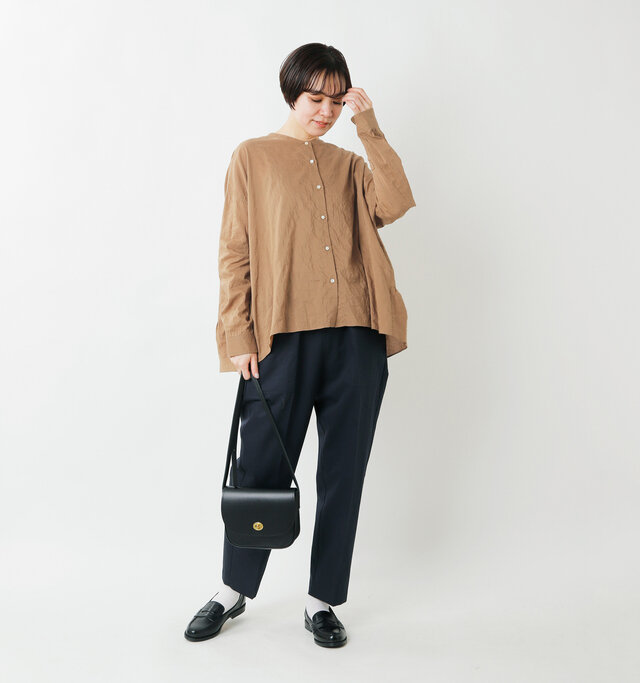 model saku:163cm / 43kg
color : brown / size : 38