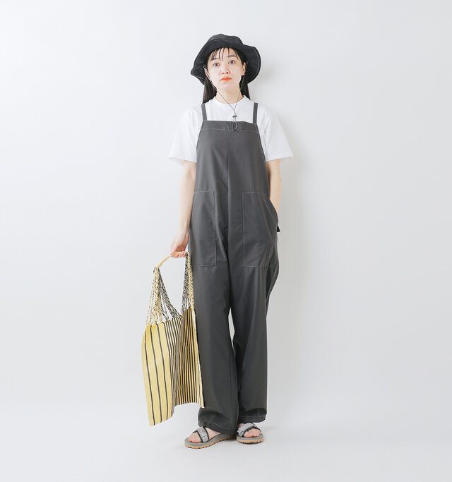 model saku:163cm / 43kg
color : charcoal / size : wm