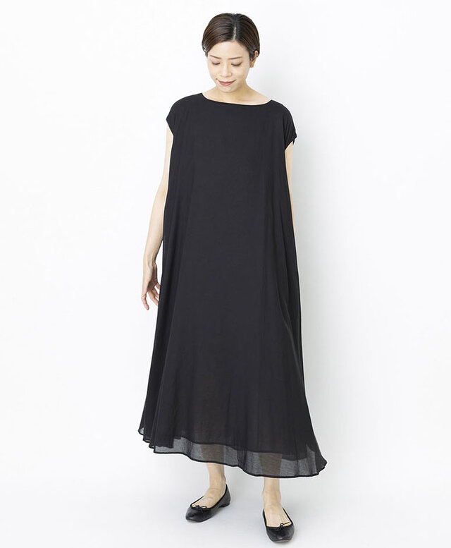 着用カラー:グレー×クロのリバーシブルバージョン