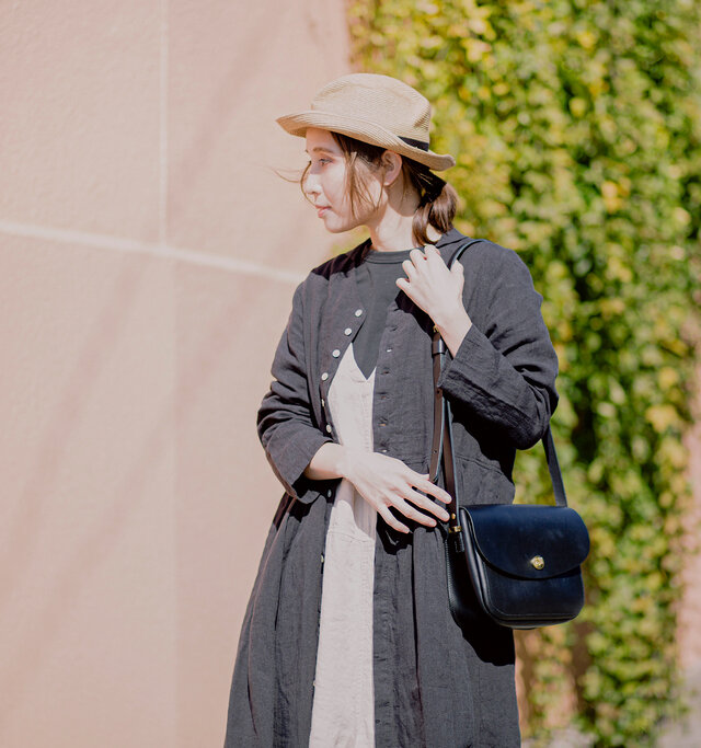 ナチュラルなリネンワンピース。
前を開けて羽織りにしても◎