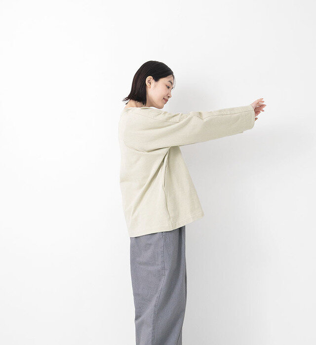 color : GRYGE , model : 162cm