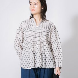 TUTIE.|~Meets india~コットンフラワープリントピンタックブラウス