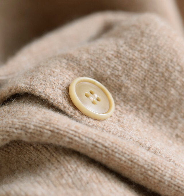 color:light brown
