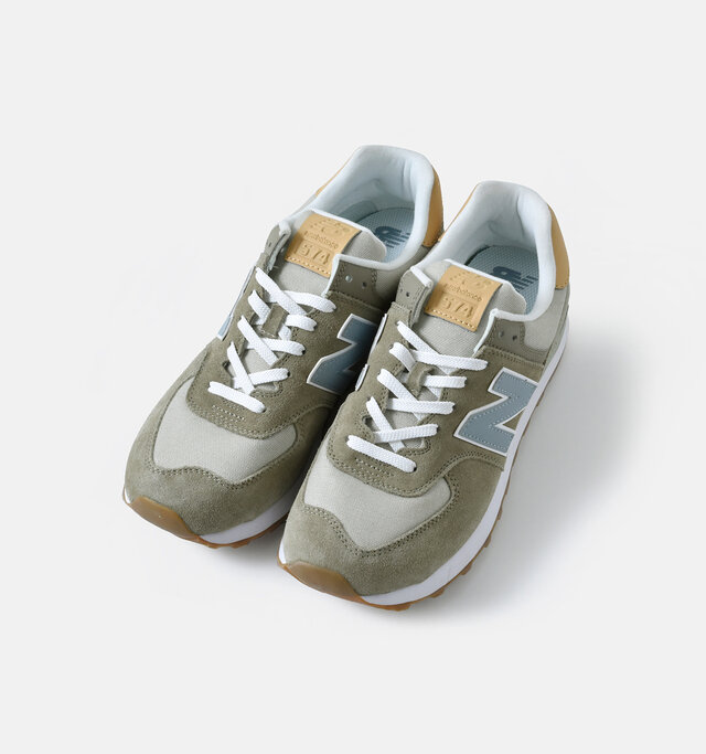 color : olive