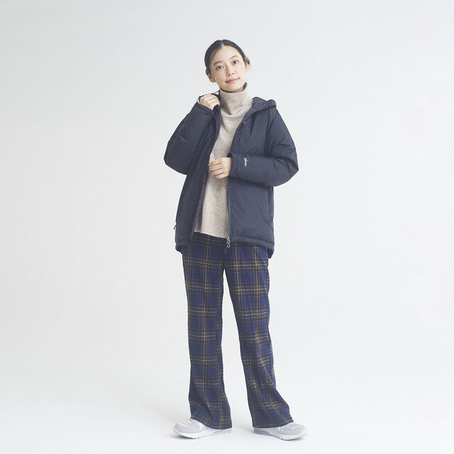 モデル:167㎝、BLK WM着用。