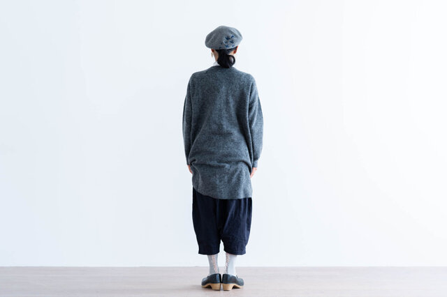 グレー着用(モデル身長:160cm)