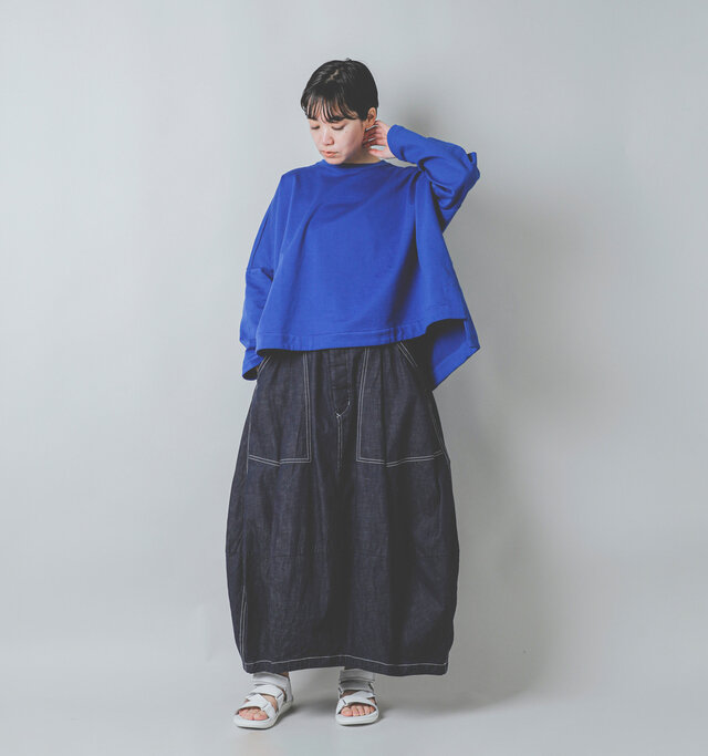 model saku：163cm / 43kg 
color : royal blue / size : 0