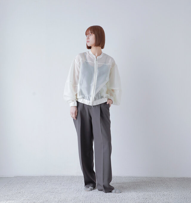 model ai:166cm / 47kg
color : ivory / size : F