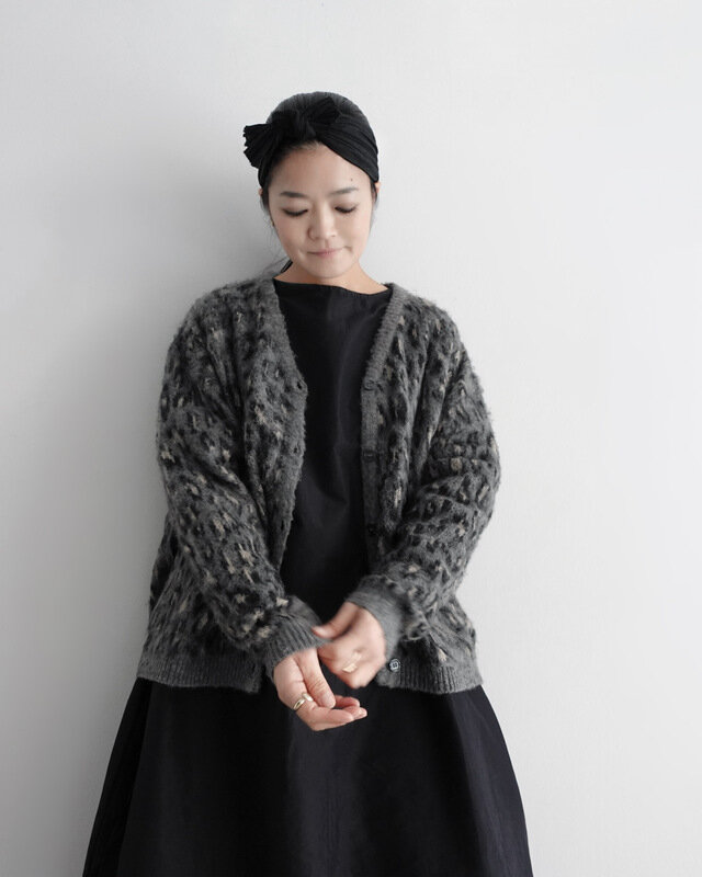ichi 新入荷のお知らせ 】Over Dress & Leopard Knit Cardigan ichi 新入荷のお知らせ 】Over Dress & Leopard Knit Cardigan