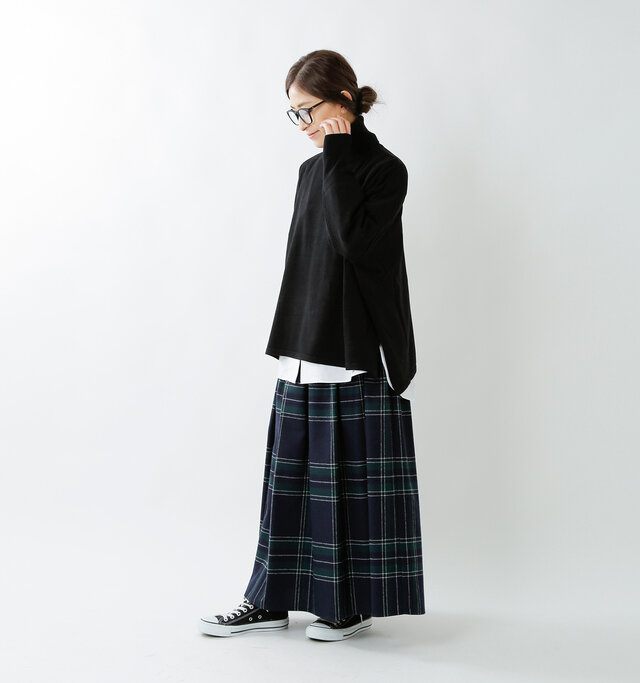 model tomo:158cm / 45kg
color : black / size : F
