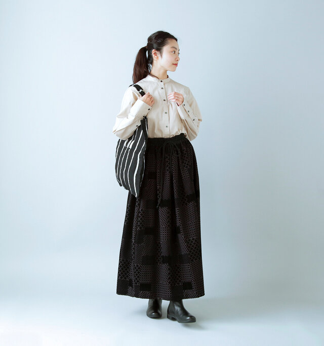 model:167cm / 49kg color : black / size : 1