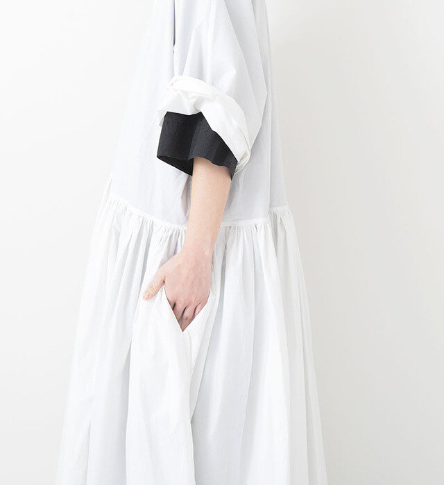 color : WHITE , model : 162cm