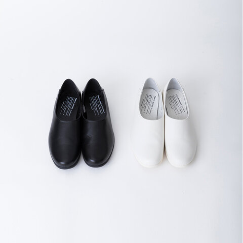 TRAVEL SHOES by chausser｜スリッポン