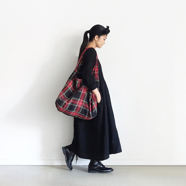 Model 158cm、Red 着用