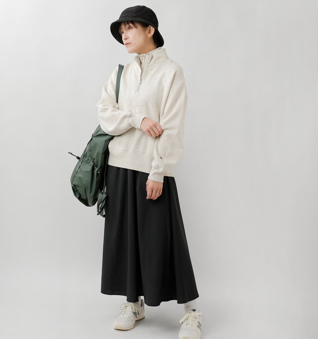 model tomo:158cm / 45kg
color : oatmeal / size : M