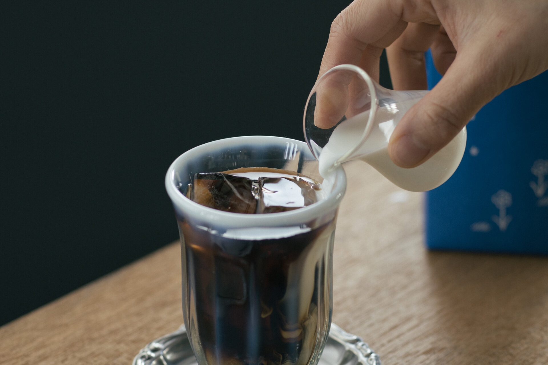 ツバメコーヒー アイスコーヒー 無糖 1000ml パンと日用品の店 わざわざ パントニチヨウヒンノミセ ワザワザ キナリノモール ツバメコーヒー アイスコーヒー 無糖 1000ml パンと日用品の店 わざわざ パントニチヨウヒンノミセ ワザワザ キナリノモール