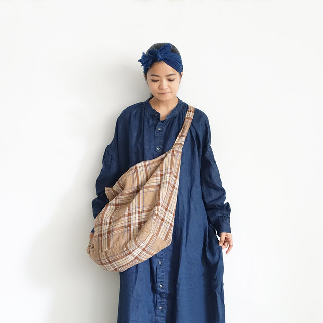 Model 158cm、Beige 着用