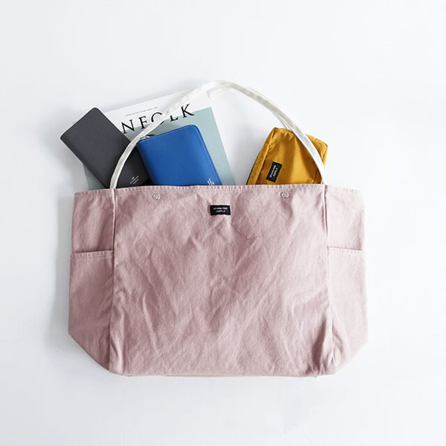DAILY / TOTE M