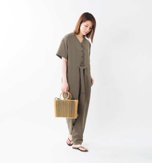 model mei:165cm / 50kg
color : natural×black / size : F