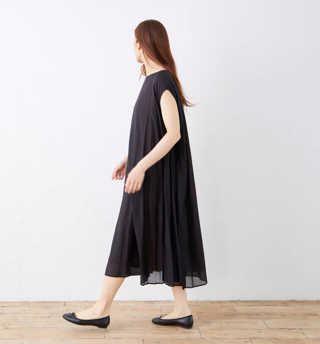 着用カラー:ベージュ×クロ(リバーシブル)