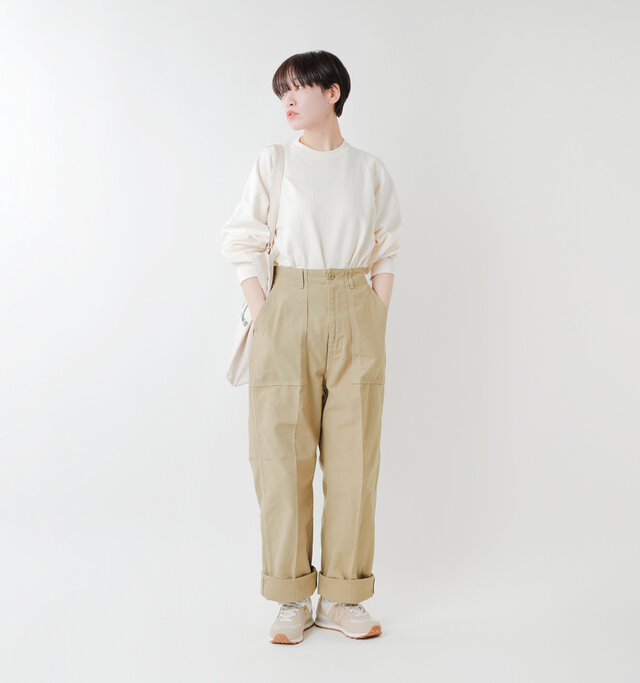 model saku：163cm / 43kg 
color : beige / size : 1