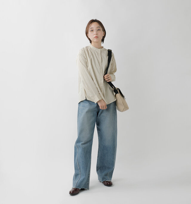 model asuka:160cm / 48kg
color : mocha stripe / size : F