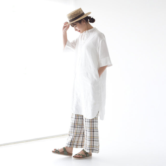 モデル:170cm / 54kg
color : khaki / size : 37(23.5~24cm)