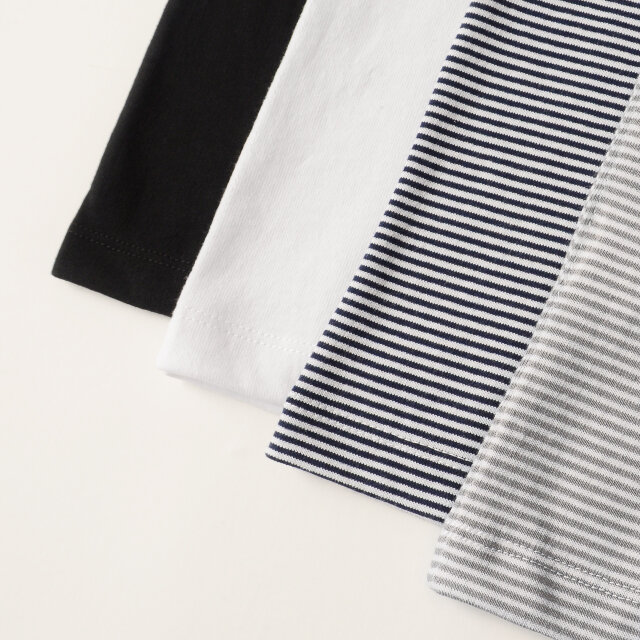 カラーは無地の「black」と「white」、ボーダー柄の「white×navy」「white×grey」の4色をご用意しています。