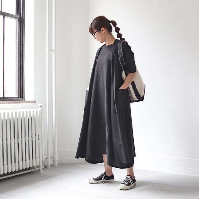 こちらはカシュクールローブを上に羽織っています。