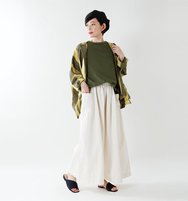 model mayu:158cm / 48kg
color : dark khaki / size : 1