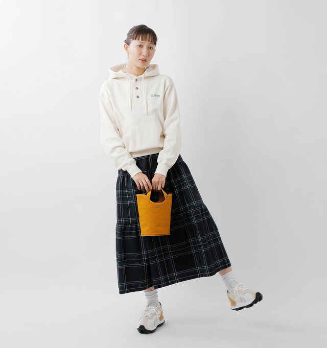 model mayuko：168cm / 55kg 
color : amber yellow / size : one