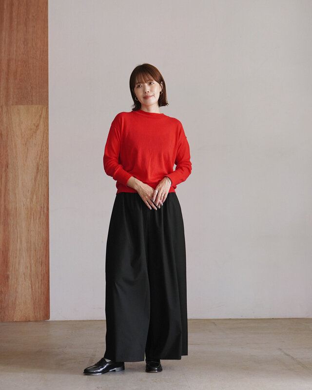 Model 162cm
Styling item - black(col.99)