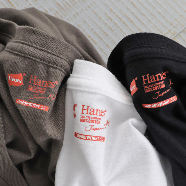 定番のホワイトとブラック。
そして今回は落ち着いた雰囲気が素敵なブラウンが登場!