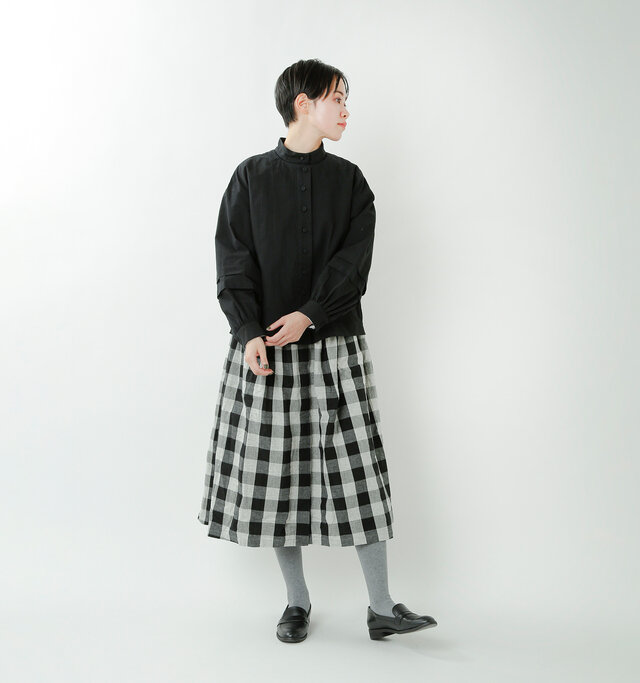 model saku:163cm / 43kg
color : bkack / size : F