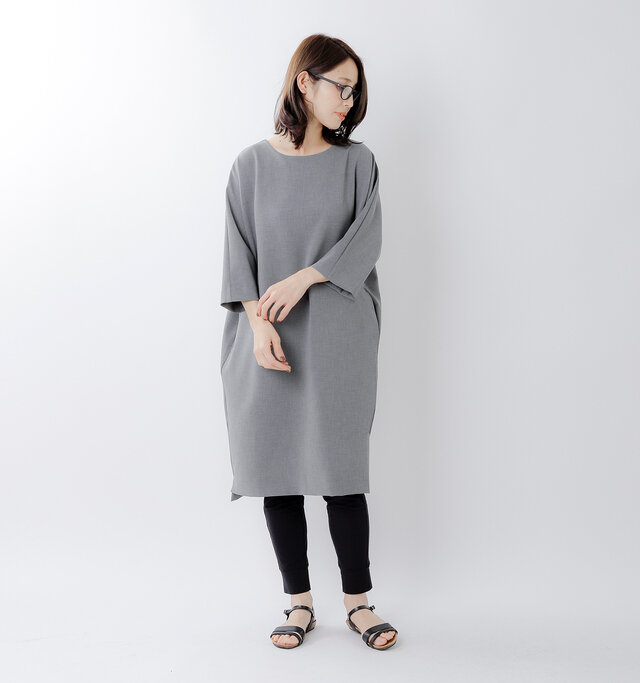 model yama:167cm / 49kg
color : gray / size : M