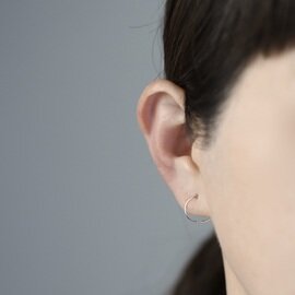 Kathleen Whitaker｜Moon Earrings [ ピアス ]