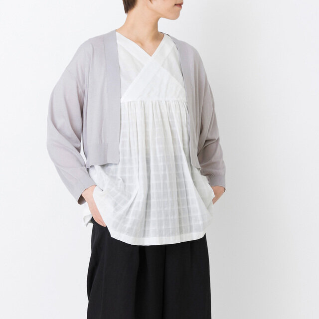 着用カラー:ライトグレー