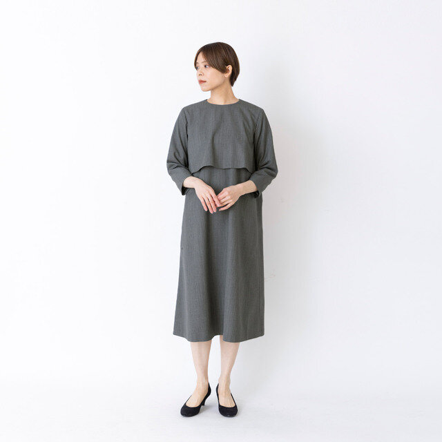 着用カラー:グレー