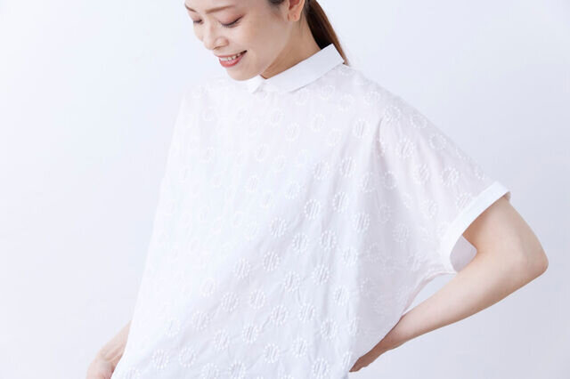 着用カラー:シロ