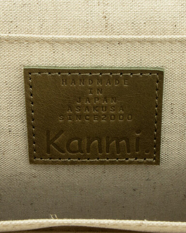 Kanmi｜革の艶を楽しむ「しずく がま口ポシェット」