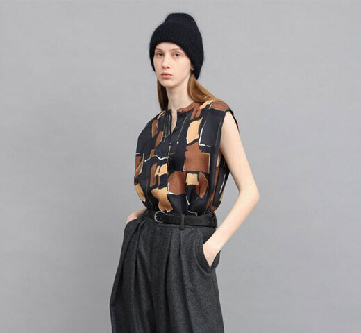 SACRA|SACRA サクラ 126517071 ジオメトリック ペインティング トップ GEOMETRIC PAINTING TOP