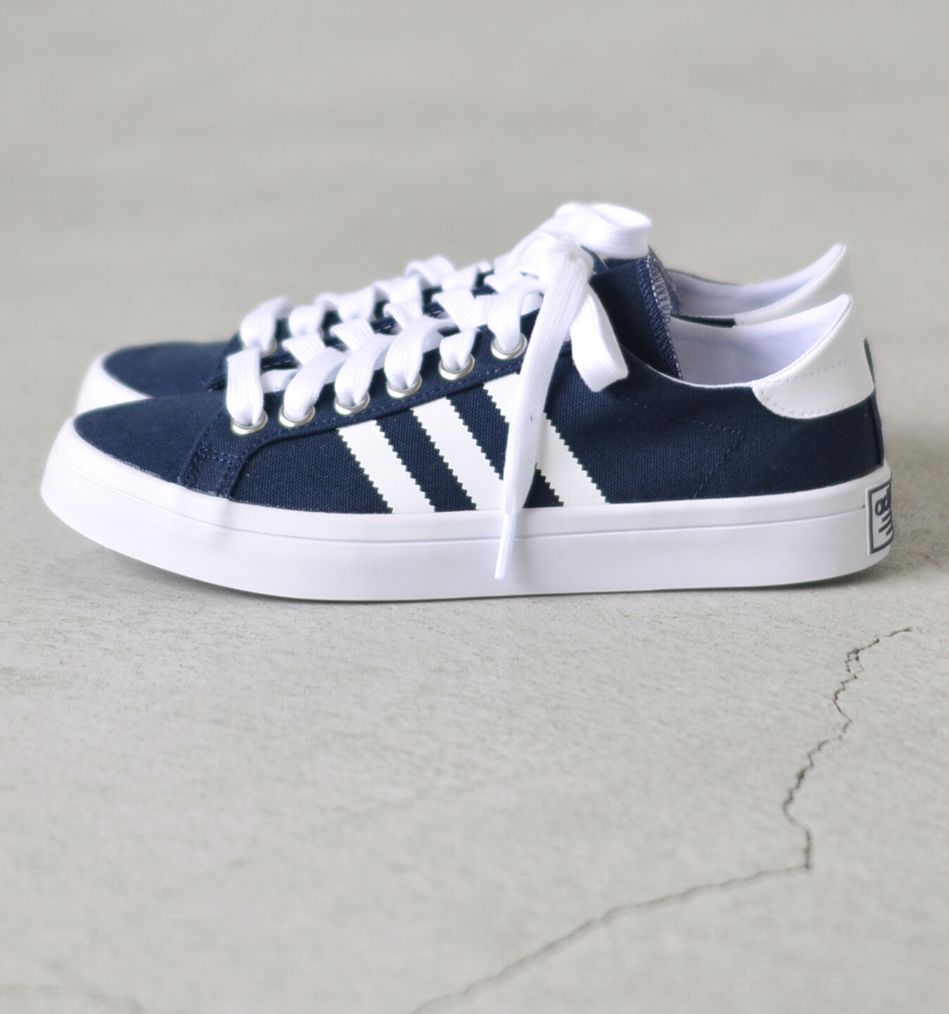 Adidas Originals キャンバススニーカー Courtvantage Courtvantage Tr Piu Di Aranciato ピウディアランチェート キナリノモール Adidas Originals キャンバススニーカー Courtvantage Courtvantage Tr Piu Di Aranciato ピウディアランチェート キナリノモール