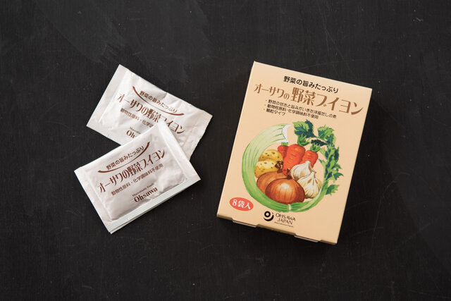 洋風料理がおいしく仕上がる純植物性洋風だしの素。砂糖、動物性原料、添加物不使用。スープやピラフ・カレーに。お湯にさっと溶ける顆粒タイプです。