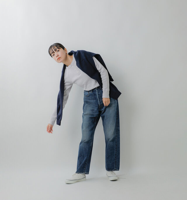 model saku:163cm / 43kg
color : heather gray / size : S